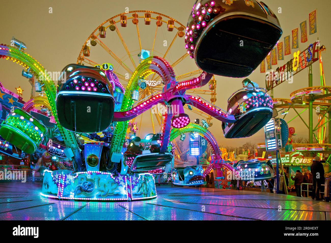 Palmkirmes, größte Gemeindemesse im Frühling in NRW bei Nacht, Deutschland, Nordrhein-Westfalen, Ruhrgebiet, Recklinghausen Stockfoto