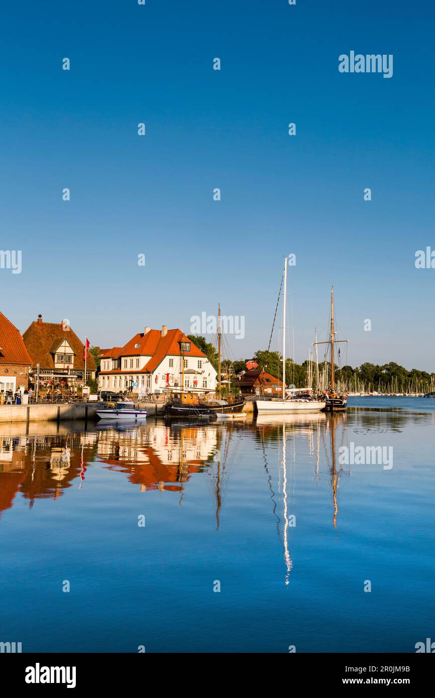 Marina mit traditionelle Segelboote, Neustadt, Ostsee, Schleswig-Holstein, Deutschland Stockfoto
