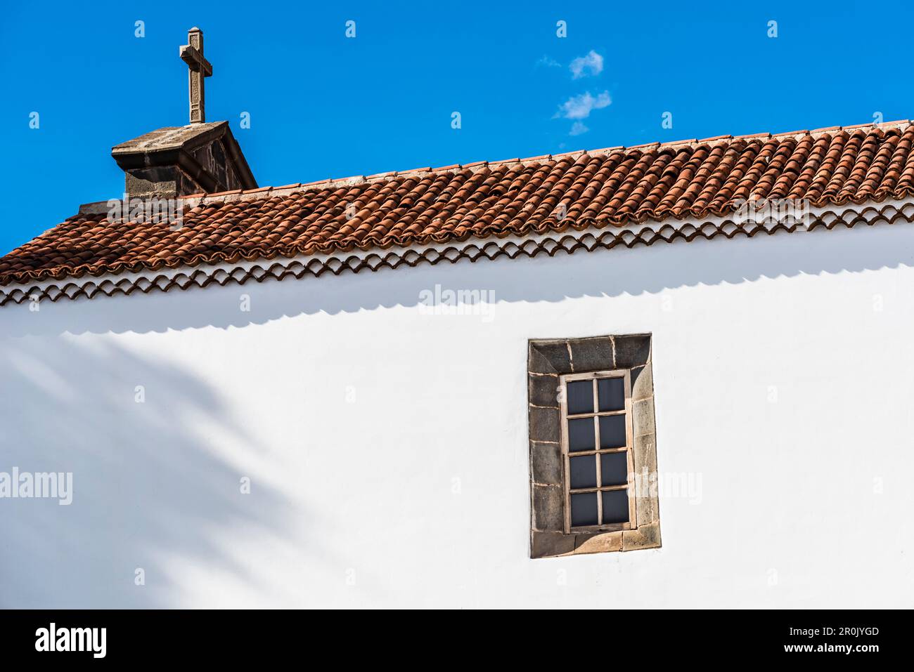Die Kirche Iglesia de San Pedro aus dem 17. Jahrhundert, gegründet in der kanarischen Baumethode, Provinz Santa Cruz de Tenerife, Vilaflor, Tener Stockfoto