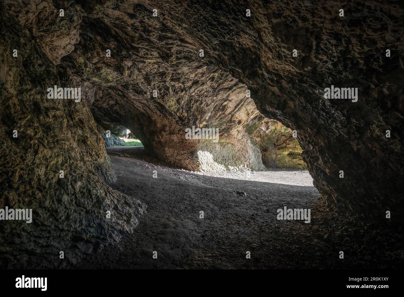 Die Vogelherd-Höhle ist ein wichtiger Entdeckungsort für die Eiszeit, Niederstotzingen, Heidenheim, Schwäbische Alb, Baden-Württemberg, Deutschland Stockfoto