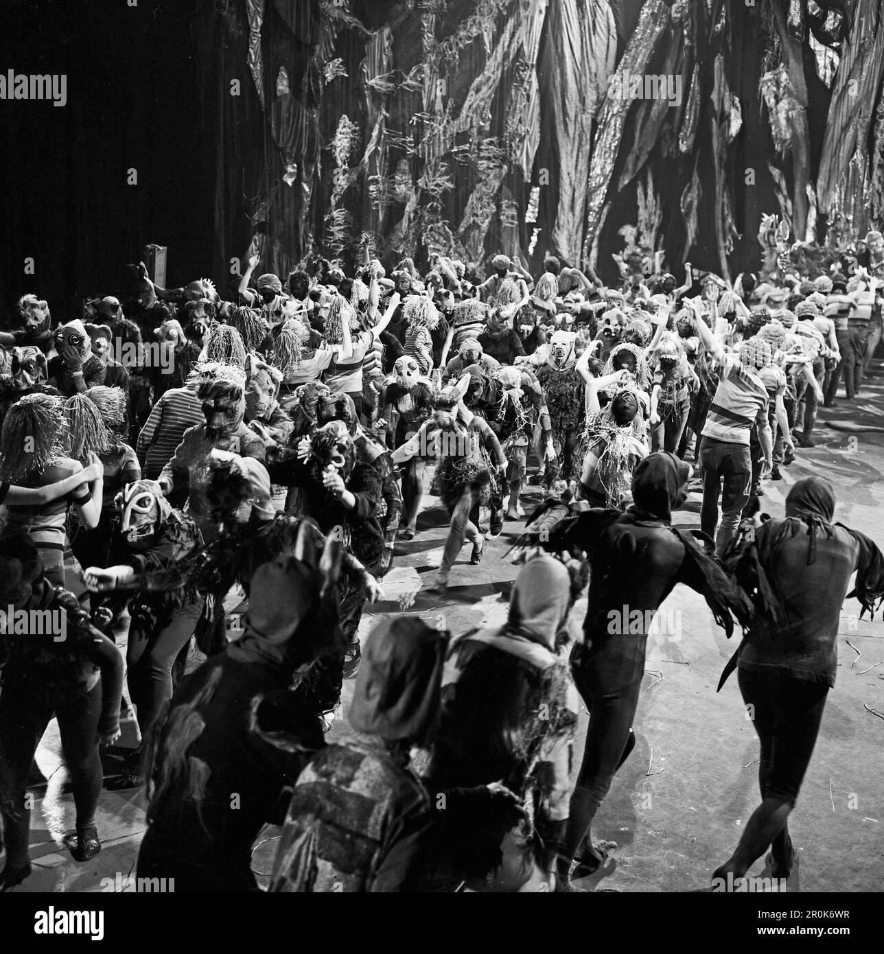 Faust, Spielfilm nach dem Stück von Johann Wolfgang von Goethe, Deutschland 1960, Regie: Peter Gorski, Szenenfoto der Walpurgnisnachtsequenz auf dem Brocken Stockfoto