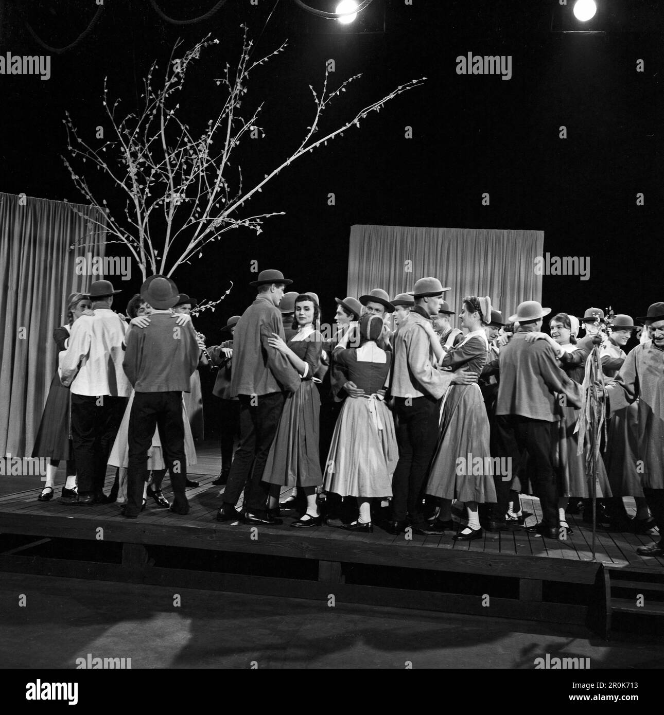 Faust, Spielfilm nach dem Stück von Johann Wolfgang von Goethe, Deutschland 1960, Regie: Peter Gorski, Darsteller in der Szene Osterspaziergang. Stockfoto