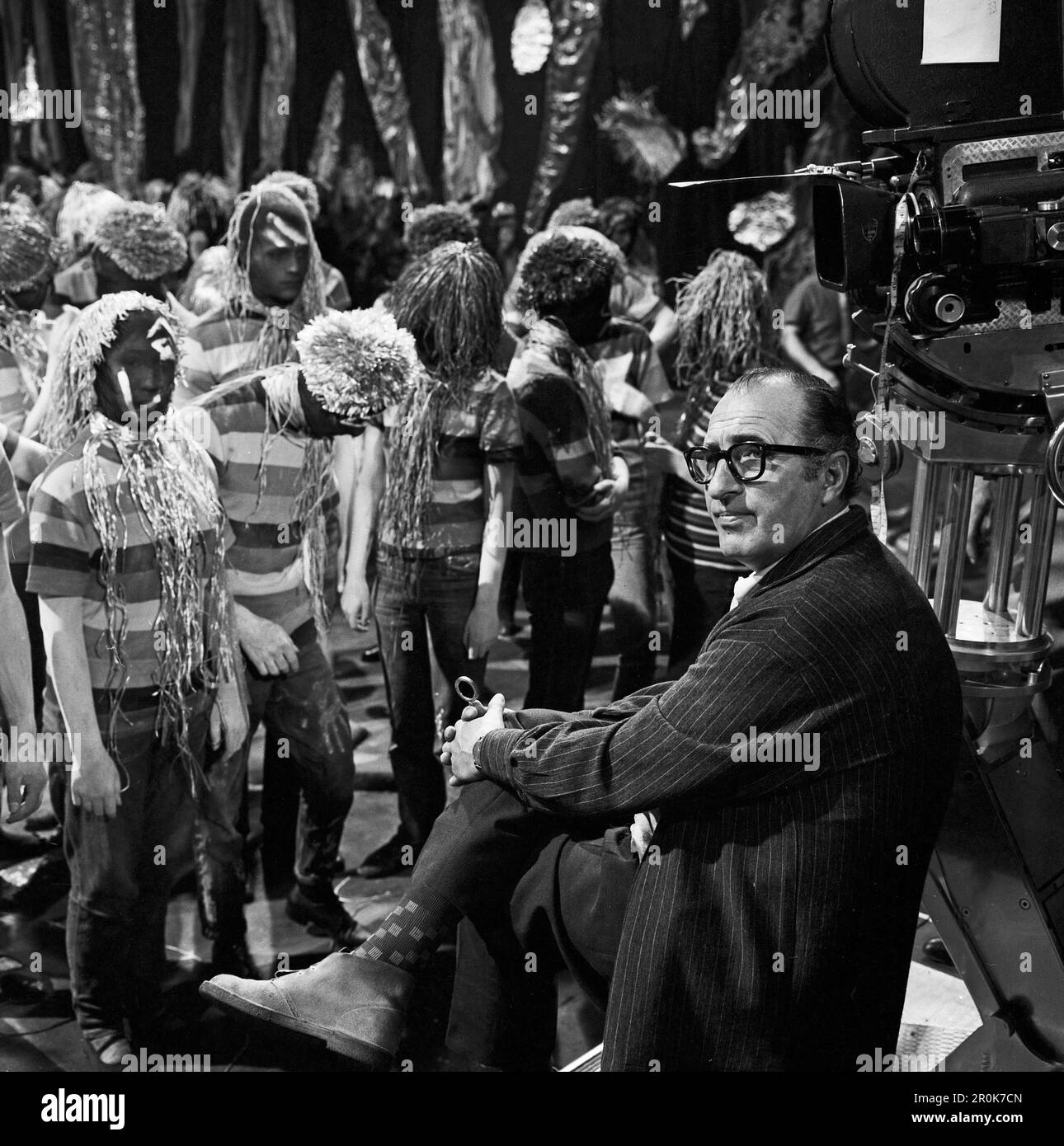 Faust, Spielfilm nach dem Stück von Johann Wolfgang von Goethe, Deutschland 1960, Regie: Peter Gorski, Drehpause in der Walpurgisnachtszene Stockfoto