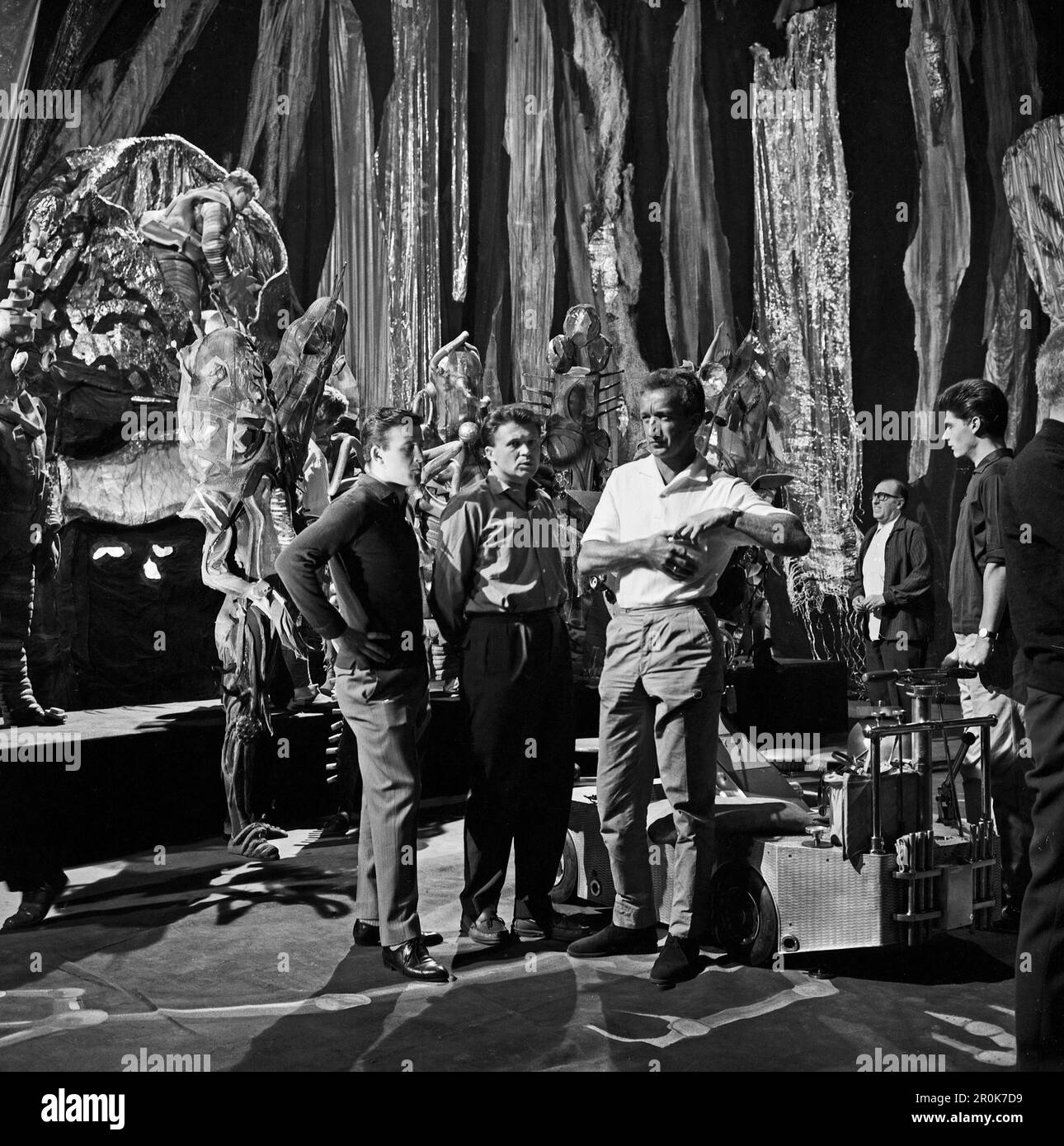 Faust, Spielfilm nach dem Stück von Johann Wolfgang von Goethe, Deutschland 1960, Regie: Peter Gorski, Kamerateam vor dem Drehen der Szenerie der Walpurgisnacht am Brocken Stockfoto