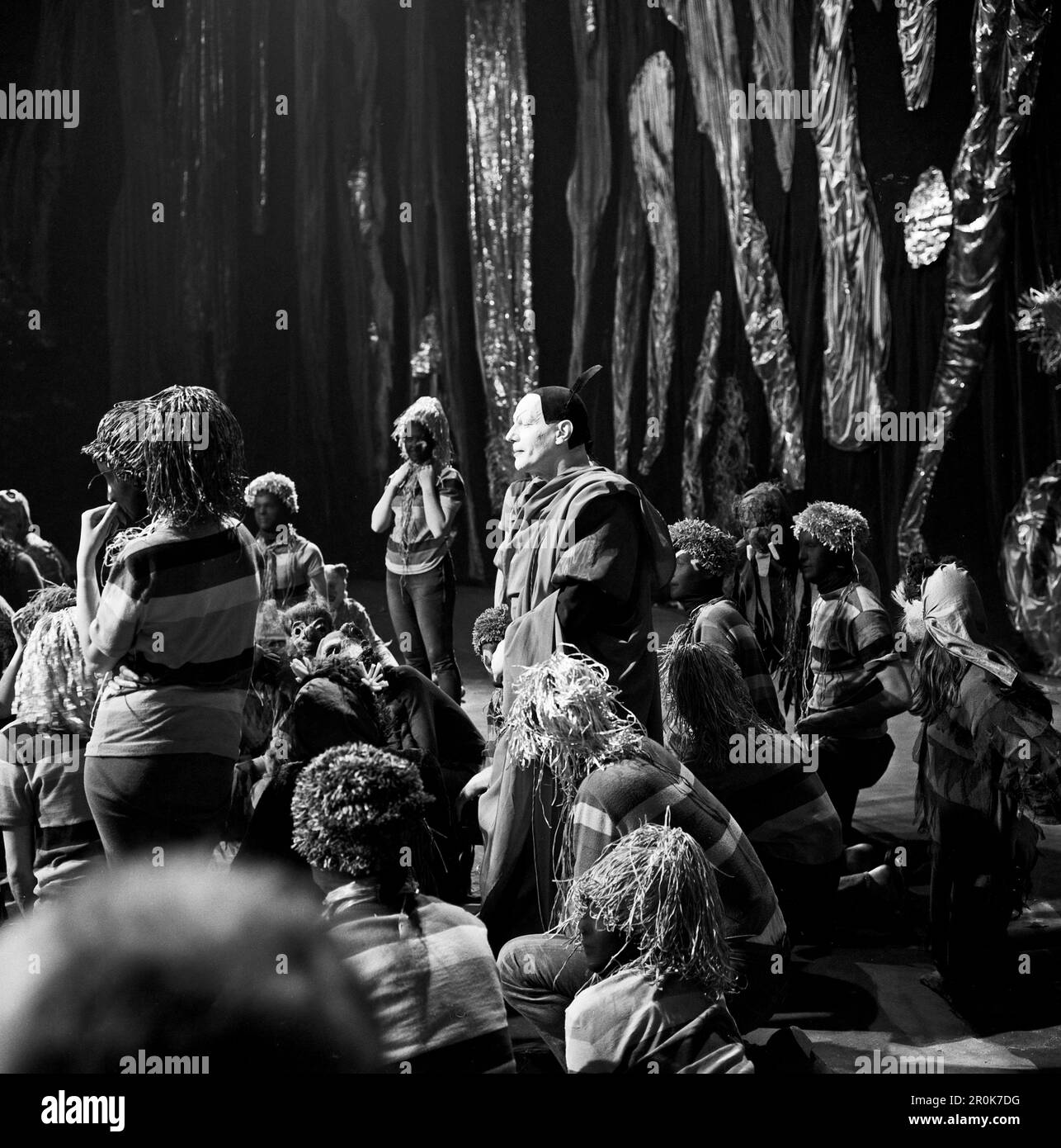 Faust, Spielfilm nach dem Stück von Johann Wolfgang von Goethe, Deutschland 1960, Regie: Peter Gorski, Darsteller: Gustaf Gründgens in der Szene Walpurgisnacht am Brocken Stockfoto