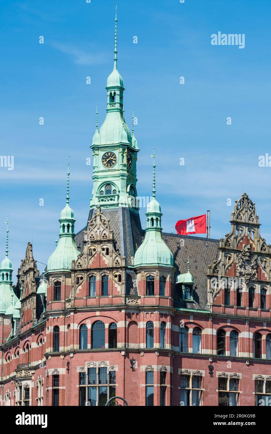 Ein Bürogebäude im historischen Stadtteil Speicherstadt wird von der HHLA Hamburg Harbour and Logistik AG, Hamburg, genutzt Stockfoto