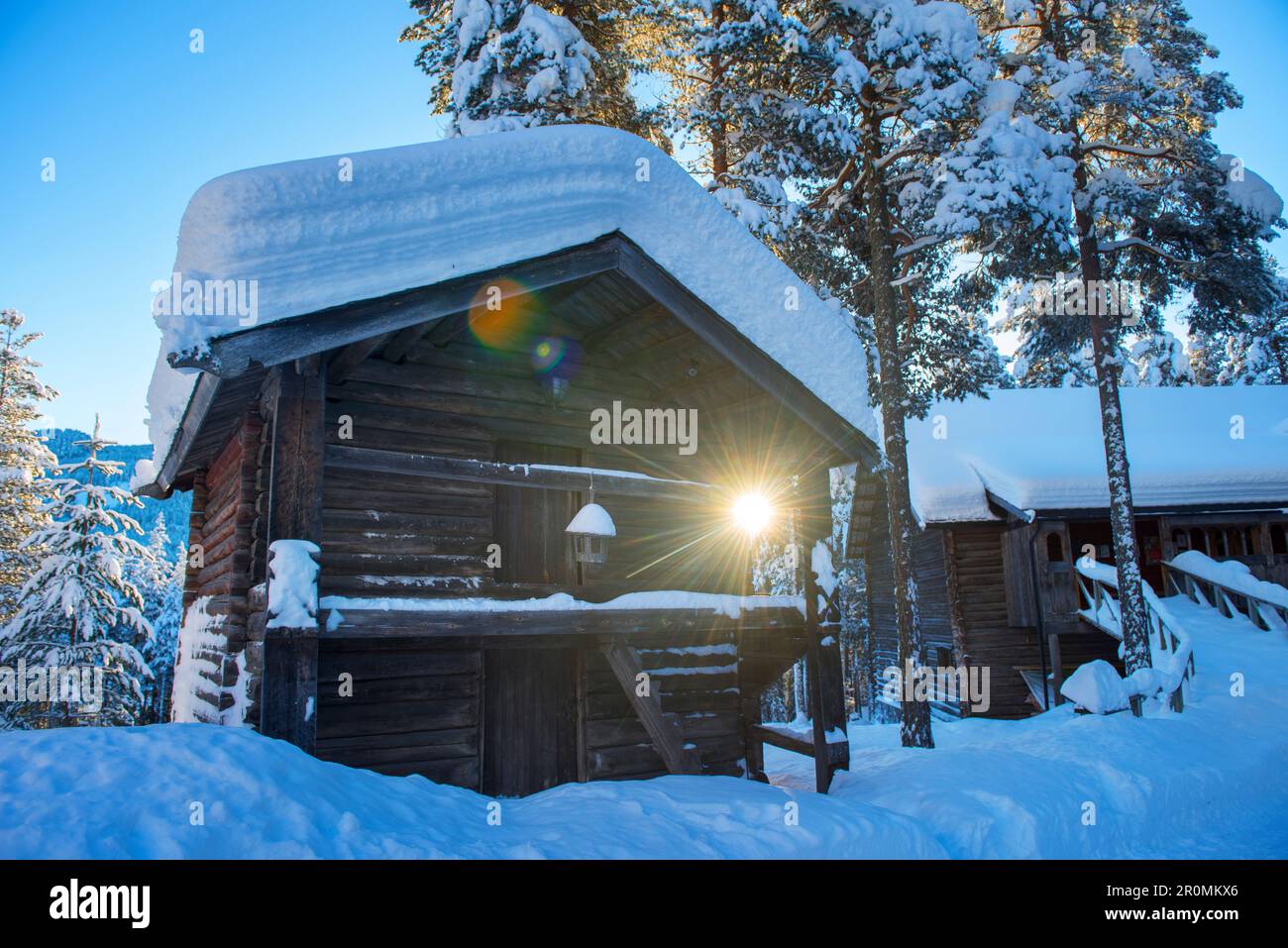 Norwegen, Winter, Dämmerung, Heggenes, Umgebung Hotel Herangtunet, Boutique Hotel, Traditionelle norwegische Scheune Stockfoto