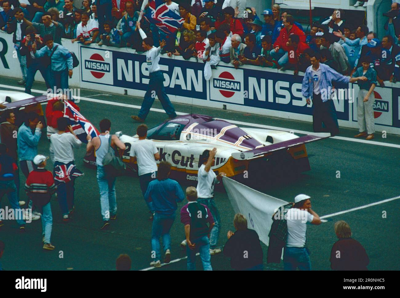 Sportwagen: Der Jaguar XJR-9 Silk Cut gewinnt Le Mans, Frankreich, 1988 Stockfoto