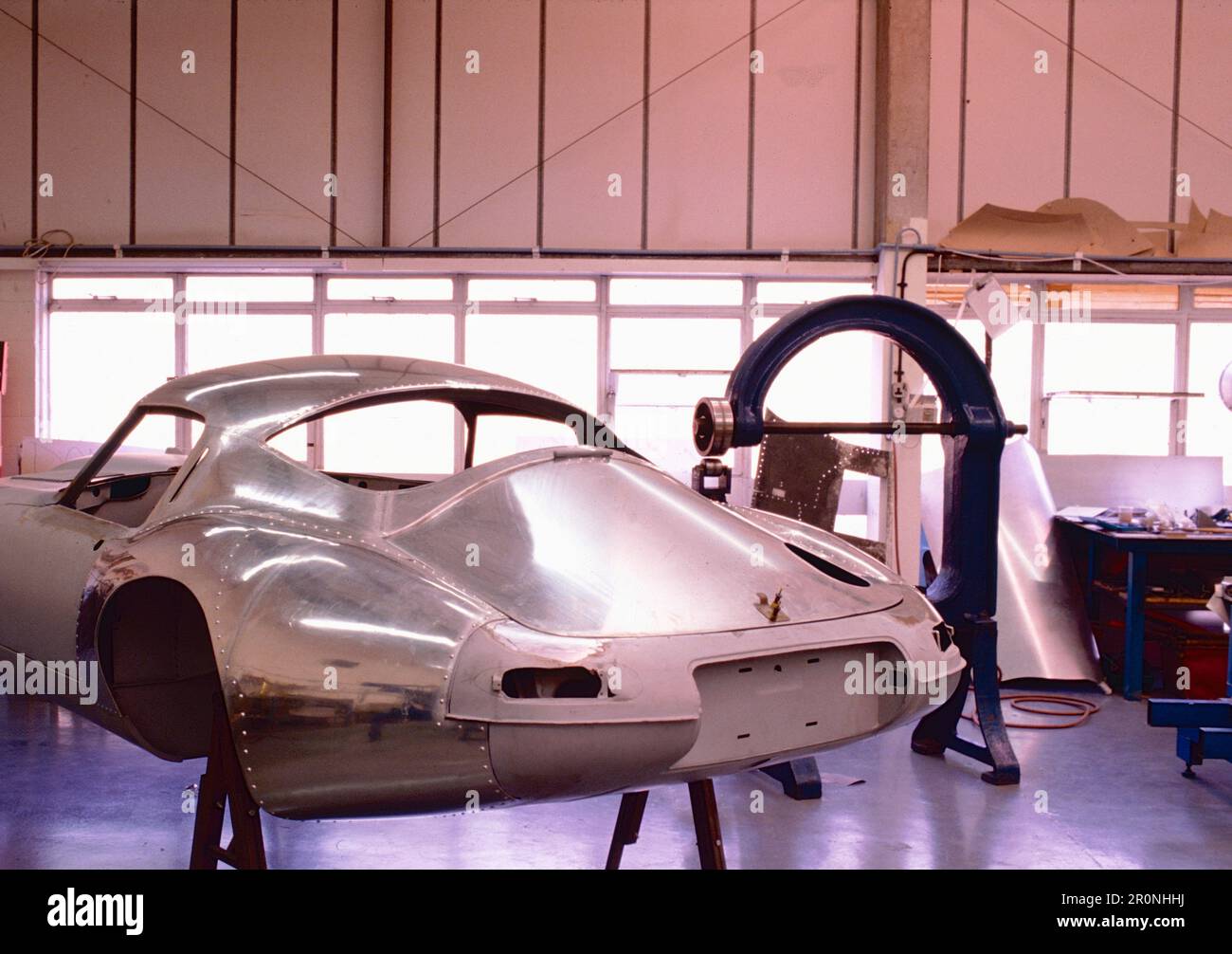 Innenansicht des Geländes der Autokunstfabrik Lynx Motor Company, UK 1980er Stockfoto