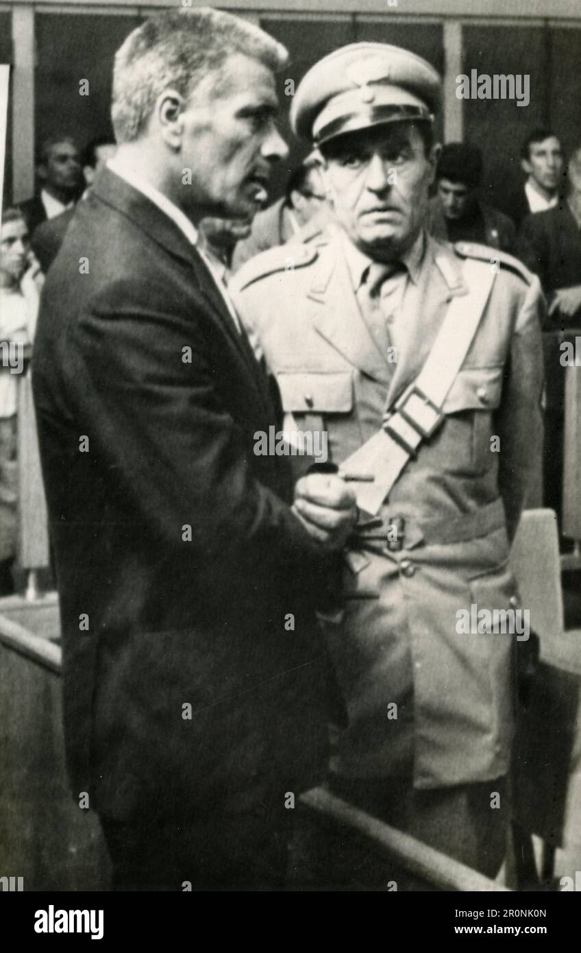 Der italienische Mordopfer Lo Cascio hört sich das Urteil des Gerichts an, Palermo, Italien 1970er Stockfoto