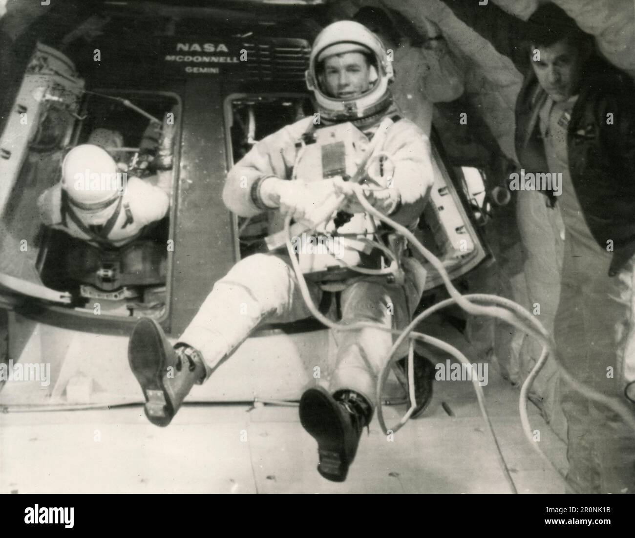 Amerikanischer Austronaut David Scott, Kopilot der Gemini 8 NASA-Mission, praktiziert eine Tether Line, Florida USA 1966 Stockfoto