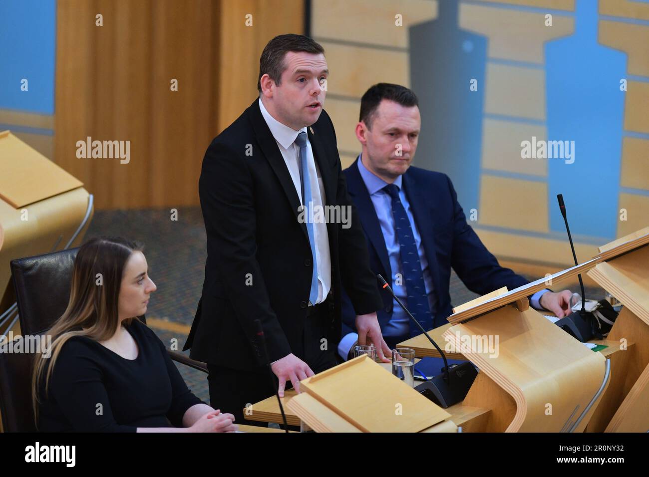 Edinburgh Scotland, Vereinigtes Königreich, 09. Mai 2023. Douglas Ross, Führer der schottischen Konservativen im schottischen Parlament, beglückwünscht den König und die Königin zu ihrer Krönungsdebatte. Live-Nachrichten von sst/alamy Stockfoto