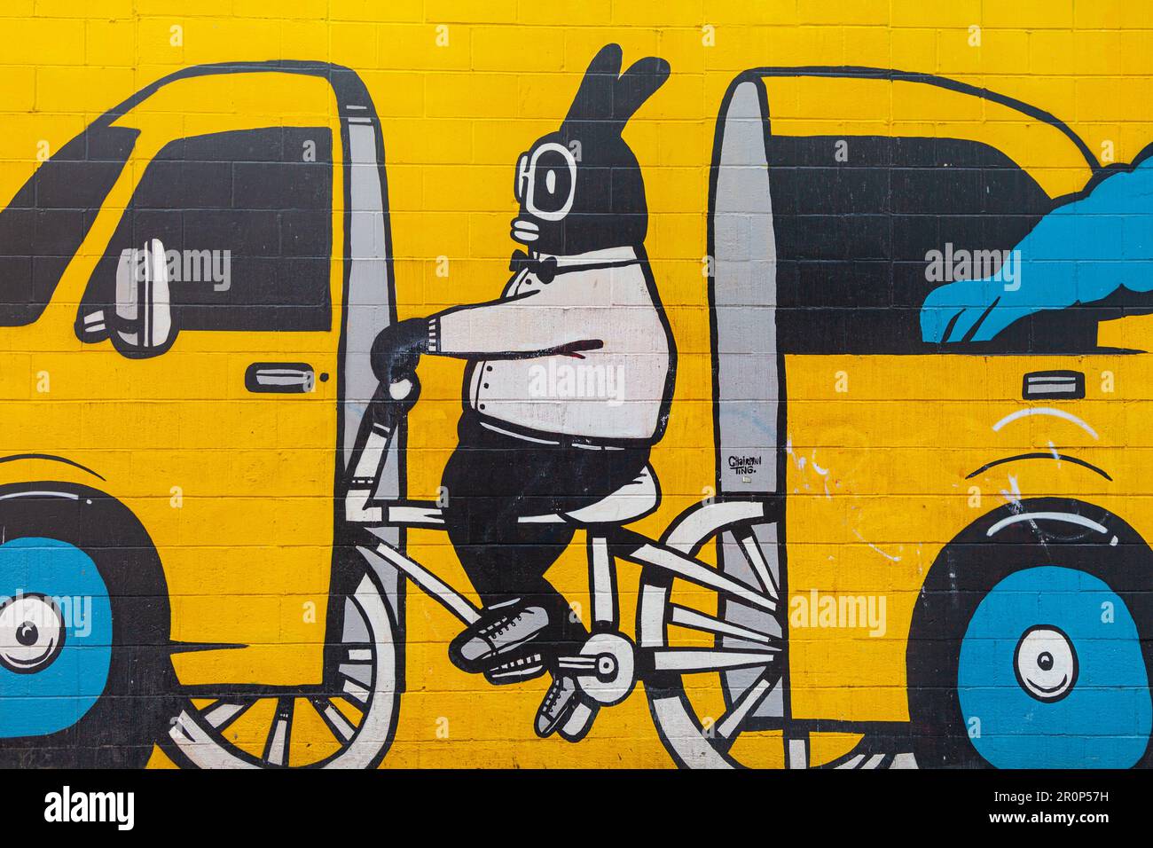 Teilweise öffentliches Kunstgemälde von Carson Ting 2017 im Mount Pleasant-Viertel von Vancouver, Kanada Stockfoto