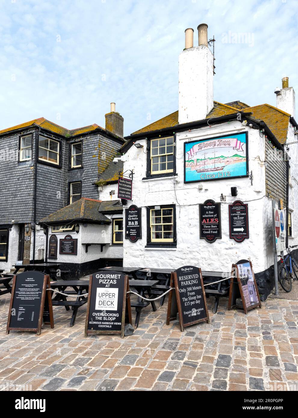 Sloop Inn - öffentliches Haus - The Wharf, St Ives, Cornwall, England, Großbritannien Stockfoto