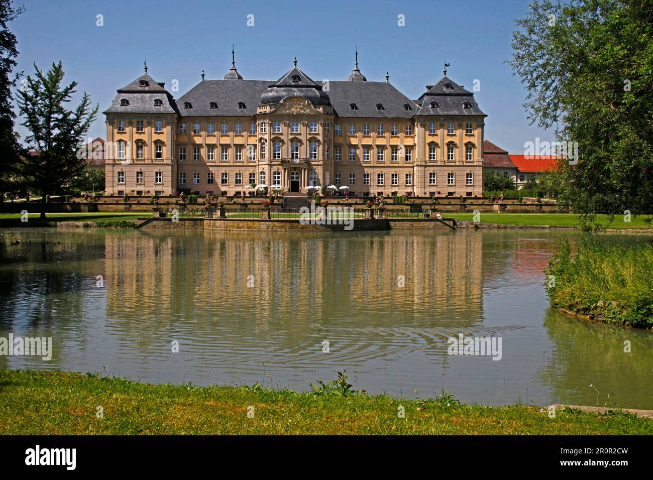 Schloss Werneck, Schlosspark, Teich, Werneck, Bezirk Schweinfurt, Niederfrankreich, Bayern, Deutschland Stockfoto