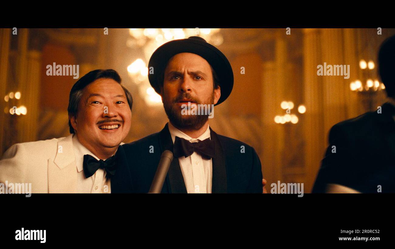 ERSCHEINUNGSDATUM: 12. Mai 2023 TITEL: Narren-Paradies. STUDIO: Wrigley Pictures. DIREKTOR: Charlie Day. EIN Narren aus Liebe wird zu einem Promi, nur um alles zu verlieren. MIT KEN JEONG, CHARLIE DAY als Narr. (Kreditbild: © Wrigley Pictures/Entertainment Pictures via ZUMA Press Wire) NUR REDAKTIONELLE VERWENDUNG! Nicht für den kommerziellen GEBRAUCH! Stockfoto