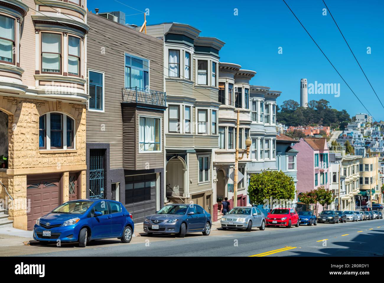 Typische Stadthäuser in San Francisco, Kalifornien, USA Stockfoto