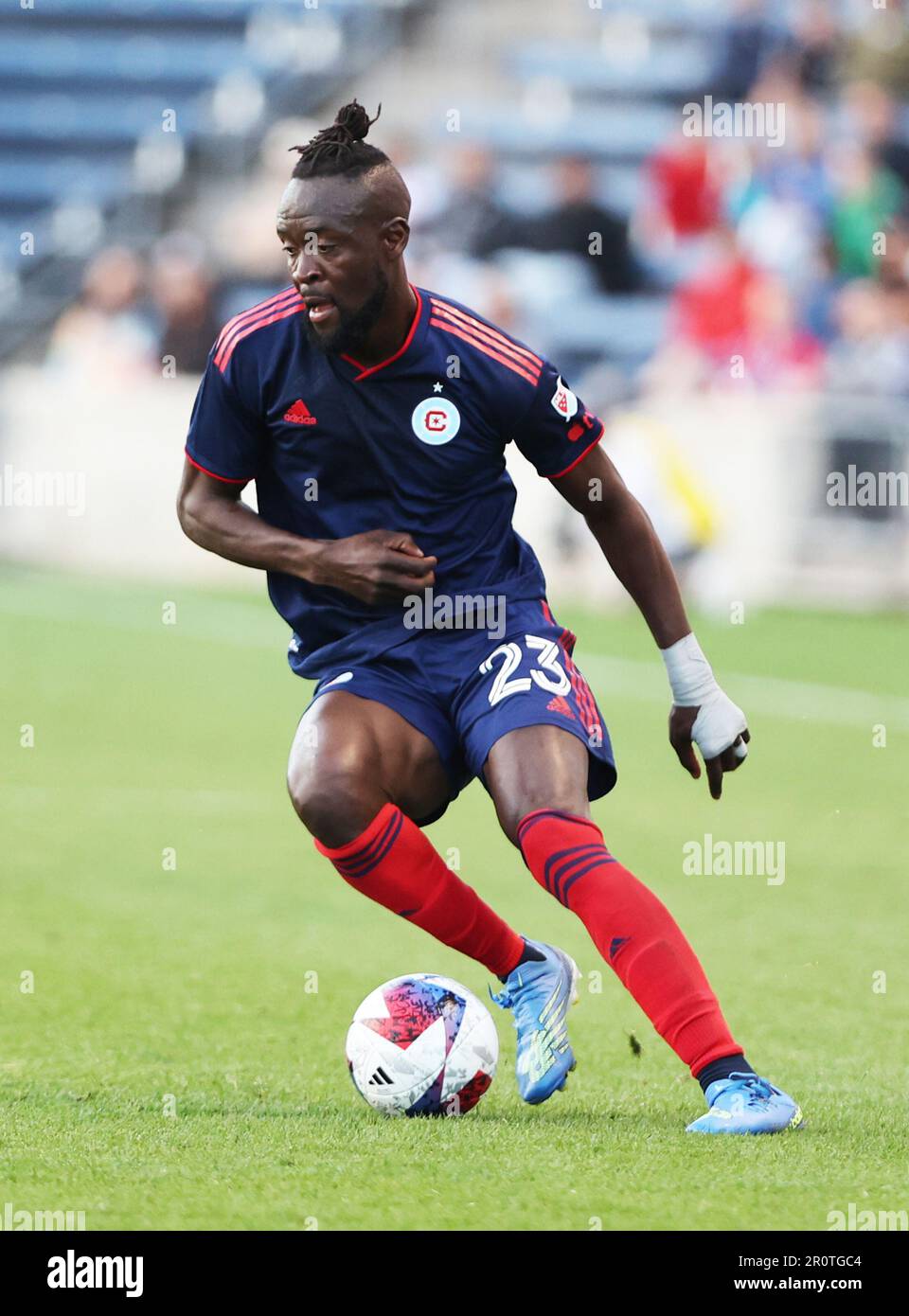Chicago, USA, 09. Mai 2023. Kei Kamara (23) des MLS Chicago Fire FC spielt den Ball gegen St. Louis CITY SC während einer Lamar Hunt U.S. Open-Cup-Runde des 32-Spiels im SeatGeek Stadium in Bridgeview, IL, USA. Kredit: Tony Gadomski / All Sport Imaging / Alamy Live News Stockfoto