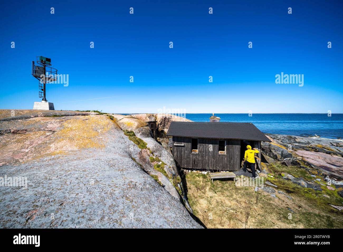 Offene Wildnishütte auf der Insel Hästen, Inkoo, Finnland Stockfoto