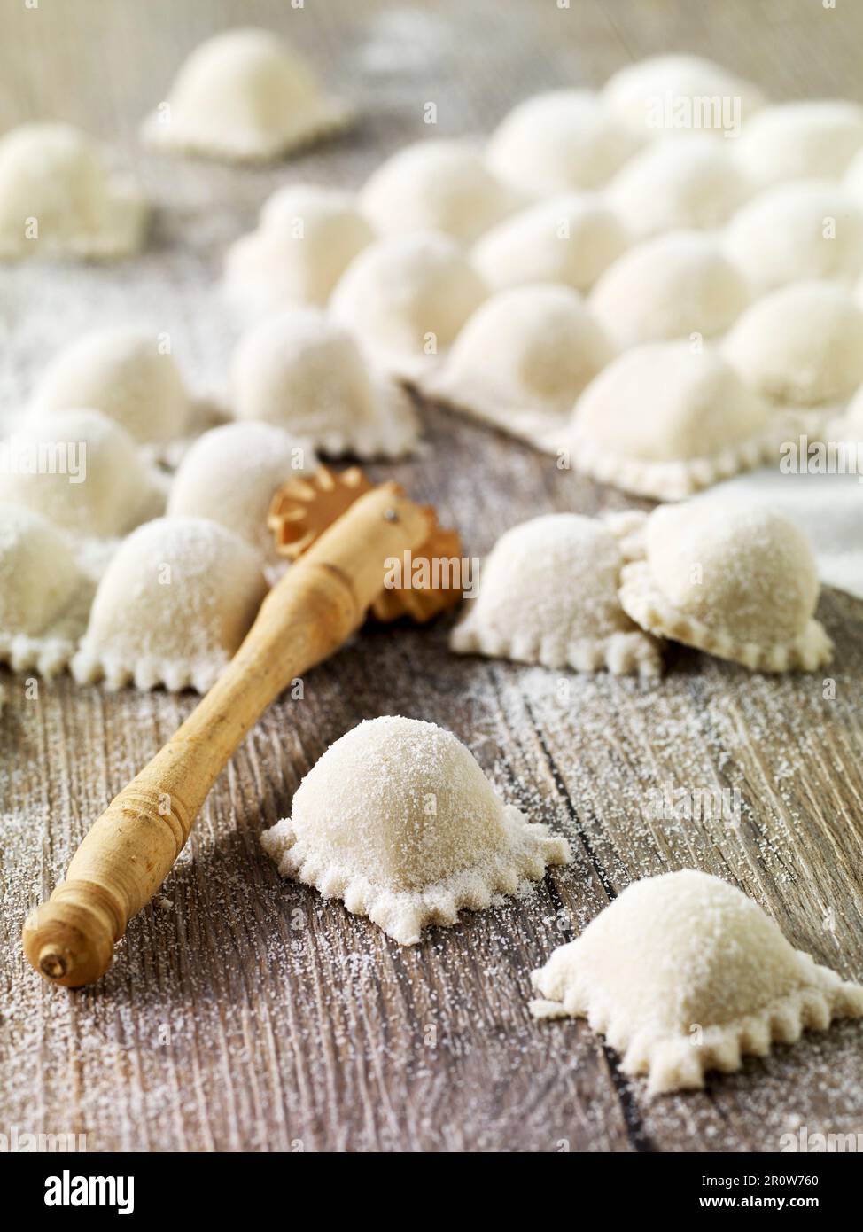 Frische Ravioli mit Daube Füllung Stockfoto