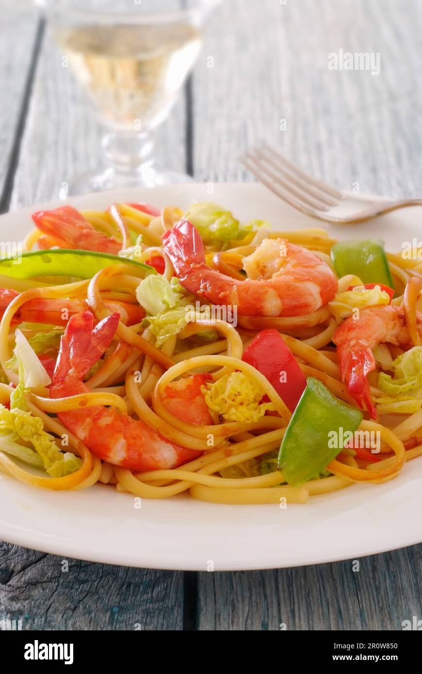 Linguini mit Gambas Stockfoto