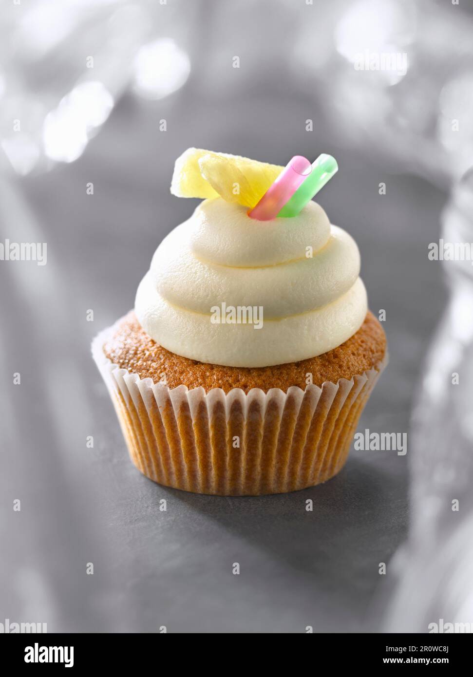 Kokosnuss und Ananas Kuchen Stockfoto