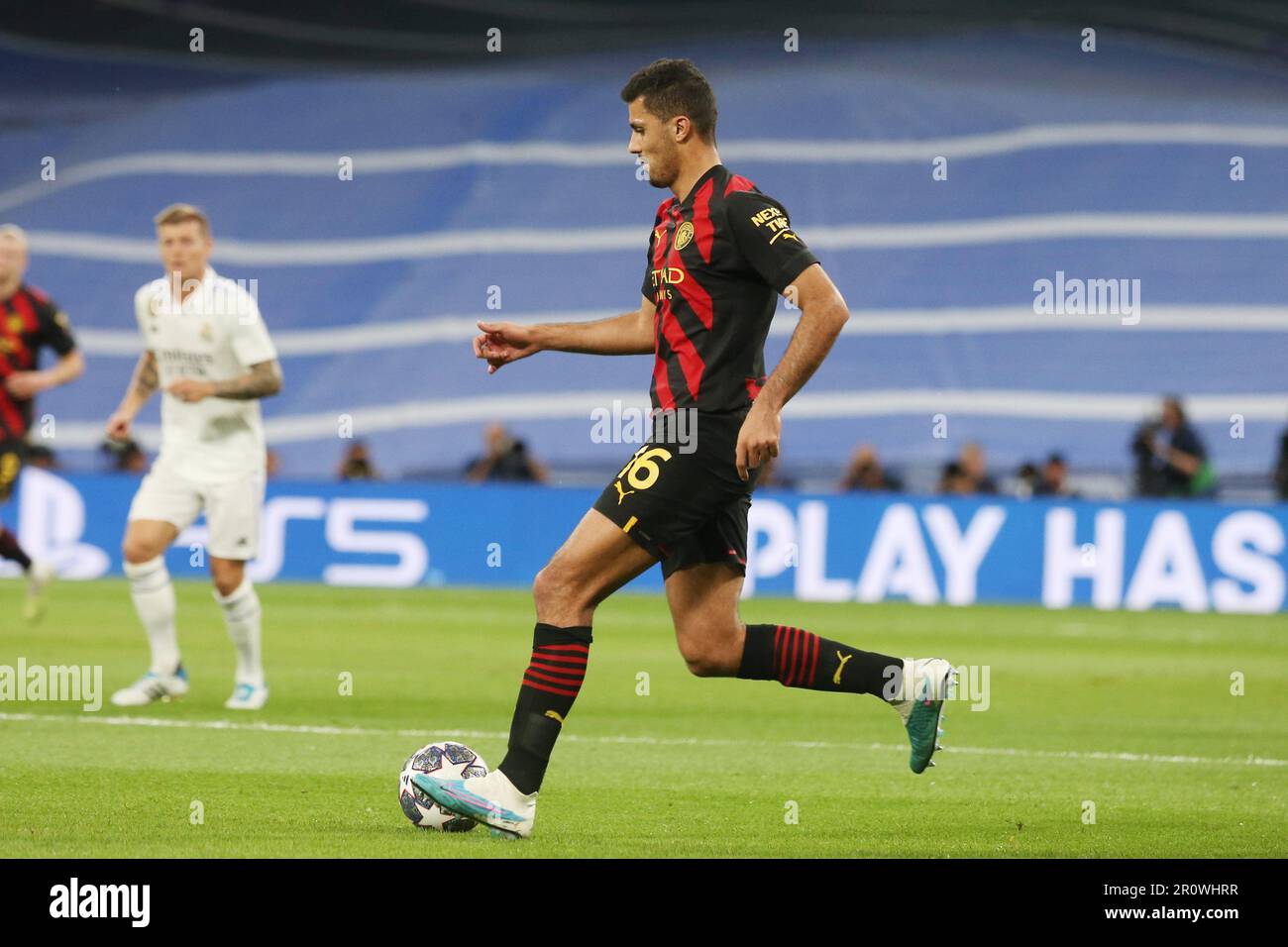Madrid, Spanien. 09. Mai 2023. Rodri of Manchester City während der UEFA Champions League, Halbfinals, 1.-beiniges Fußballspiel zwischen Real Madrid und Manchester City am 9. Mai 2023 im Santiago Bernabeu Stadion in Madrid, Spanien - Foto Laurent Lairys/DPPI Credit: DPPI Media/Alamy Live News Stockfoto Madrid, Spanien. 09. Mai 2023. Rodri of Manchester City während der UEFA Champions League, Halbfinals, 1.-beiniges Fußballspiel zwischen Real Madrid und Manchester City am 9. Mai 2023 im Santiago Bernabeu Stadion in Madrid, Spanien - Foto Laurent Lairys/DPPI Credit: DPPI Media/Alamy Live News Stockfoto