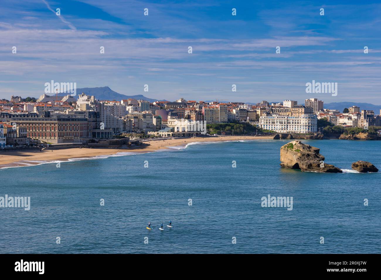 La Grande Plage et la Plage Miramar in Biarritz, französisches Baskenland, Pyrénées-Atlantiques, Frankreich Stockfoto