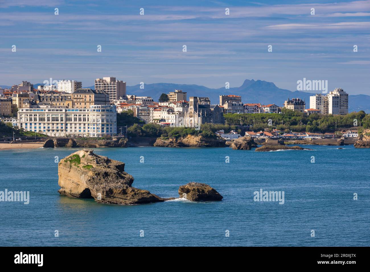 La Grande Plage et la Plage Miramar in Biarritz, französisches Baskenland, Pyrénées-Atlantiques, Frankreich Stockfoto