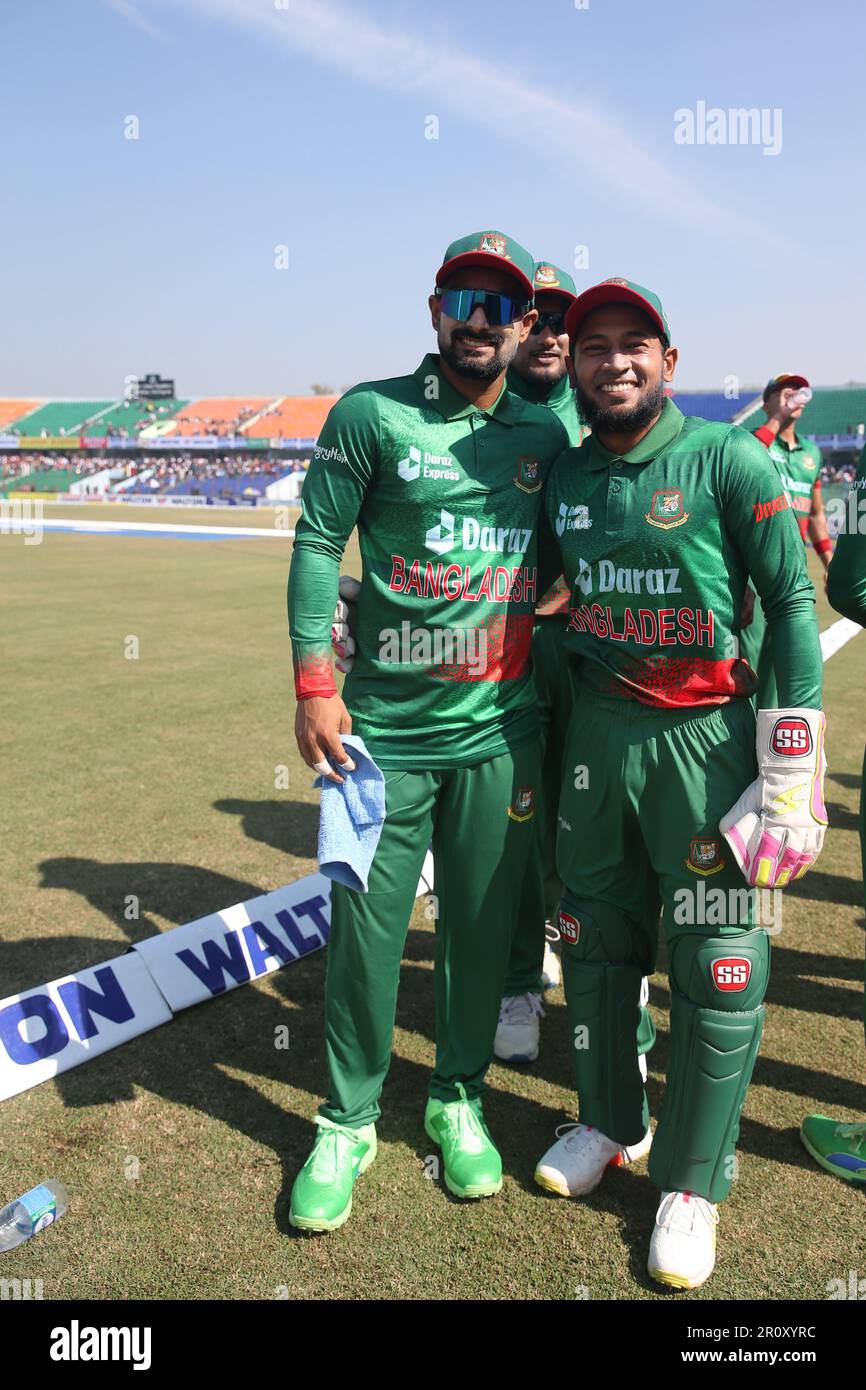 Liton das (L) und Mushfiqur Rahim (R) beim Third One Day International (ODI)-Spiel Bangladesch-Indien im Zahur Ahmed Chowdhury Stadium, Sagorika, Stockfoto