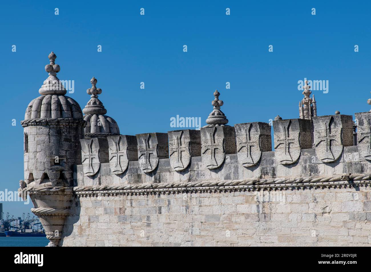 Nahaufnahme der Schlacht um den Belém-Turm (Torre de Belém) oder den Turm von Saint Vincent, eine Festung aus dem 16. Jahrhundert und Tor nach Lissabon, Portugal Stockfoto