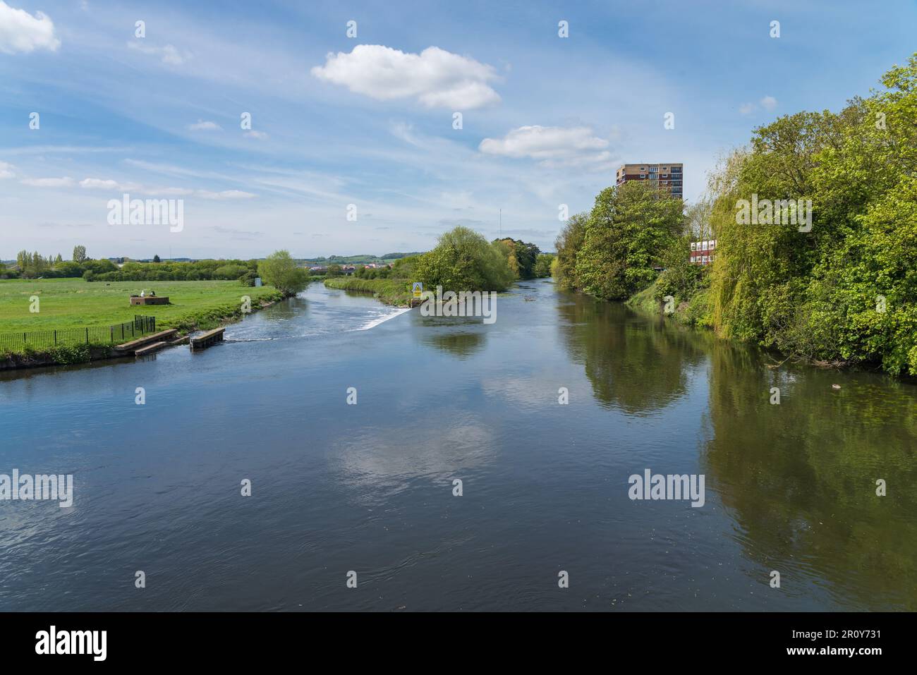 Der Fluss Anker und der Fluss Tame treffen sich in Tamworth, Staffordshire Stockfoto