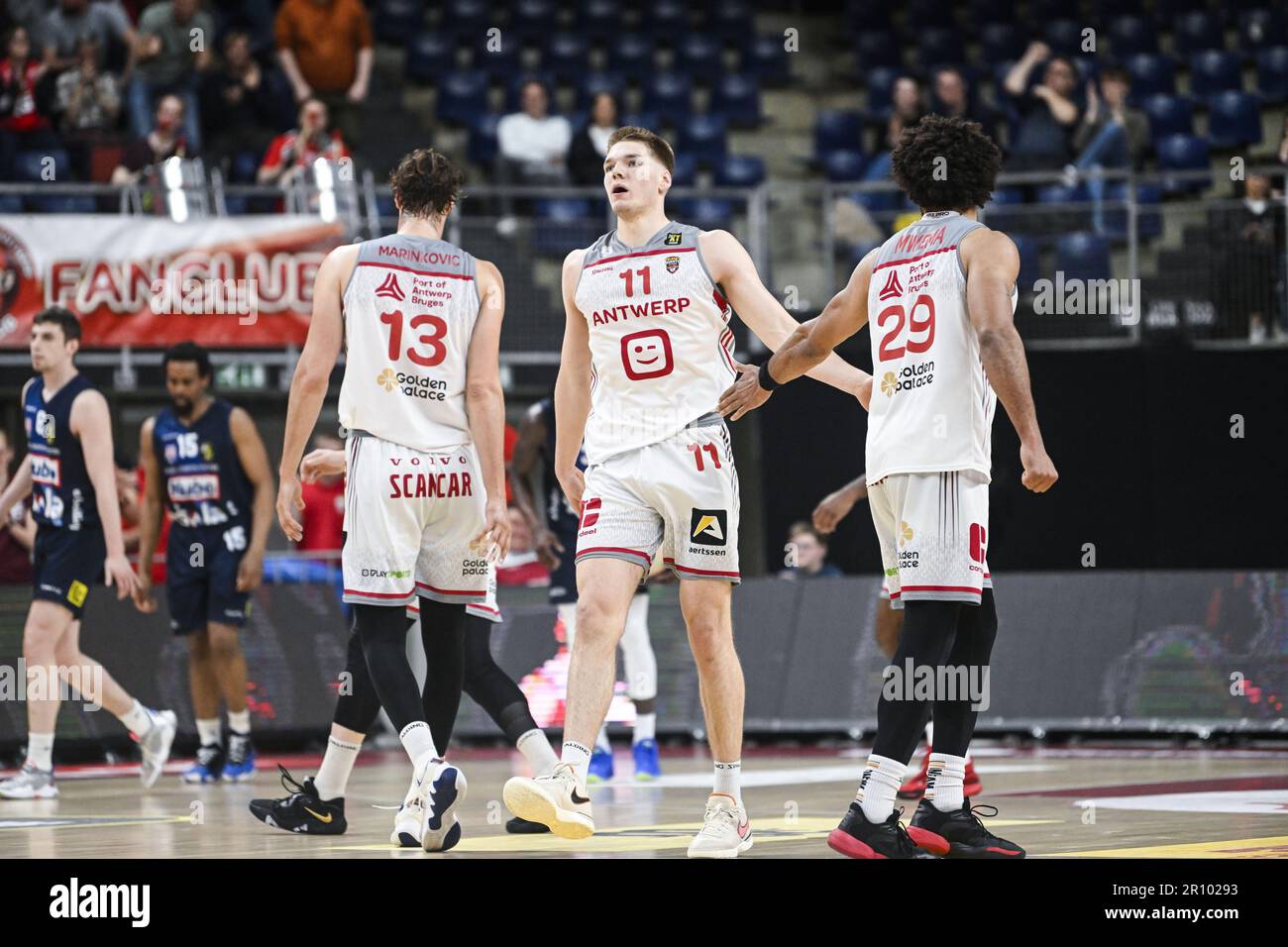 Antwerpen, Belgien. 10. Mai 2023. Antwerpen's Thijs De Ridder feiert