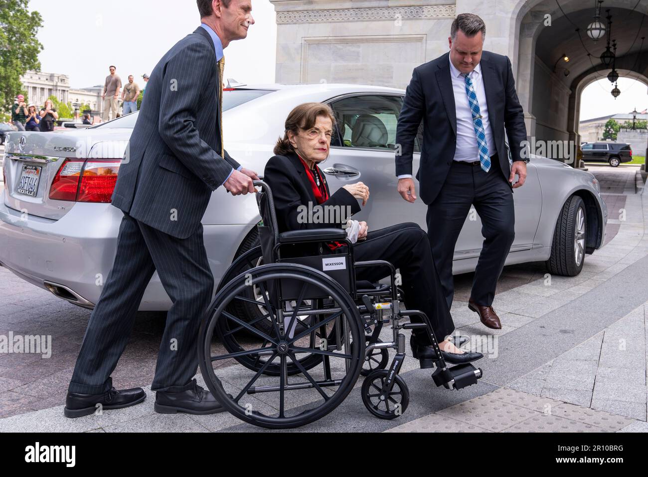 Sen. Dianne Feinstein, DCalif., is assisted to a wheelchair as she