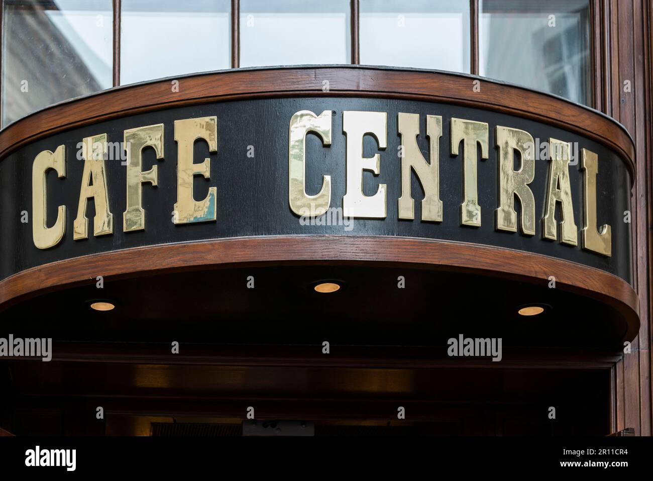 Café Central, Eintritt zum traditionellen Wiener Kaffeehaus, Wien, Österreich Stockfoto