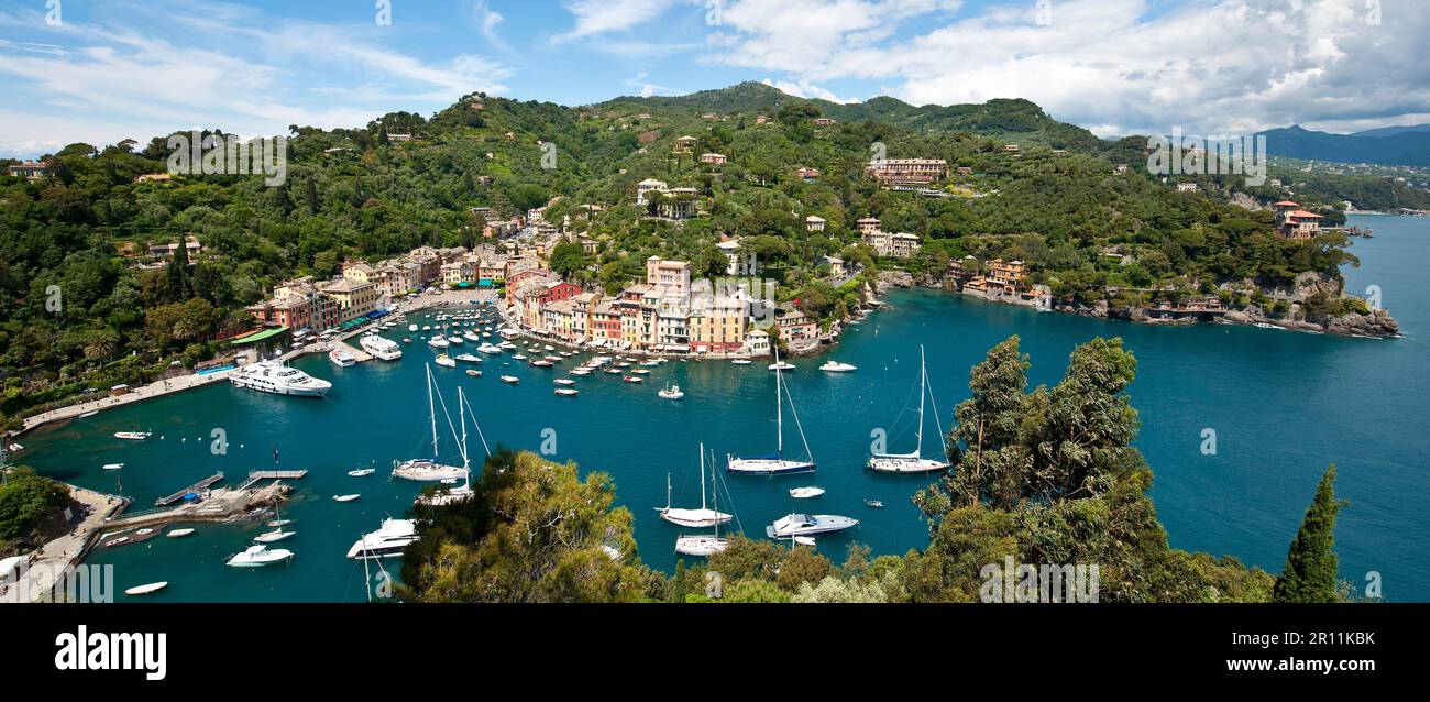 Blick vom Castello Brown auf Portofino Harbour, Europa, Portofino, Ligurien, Italien Stockfoto