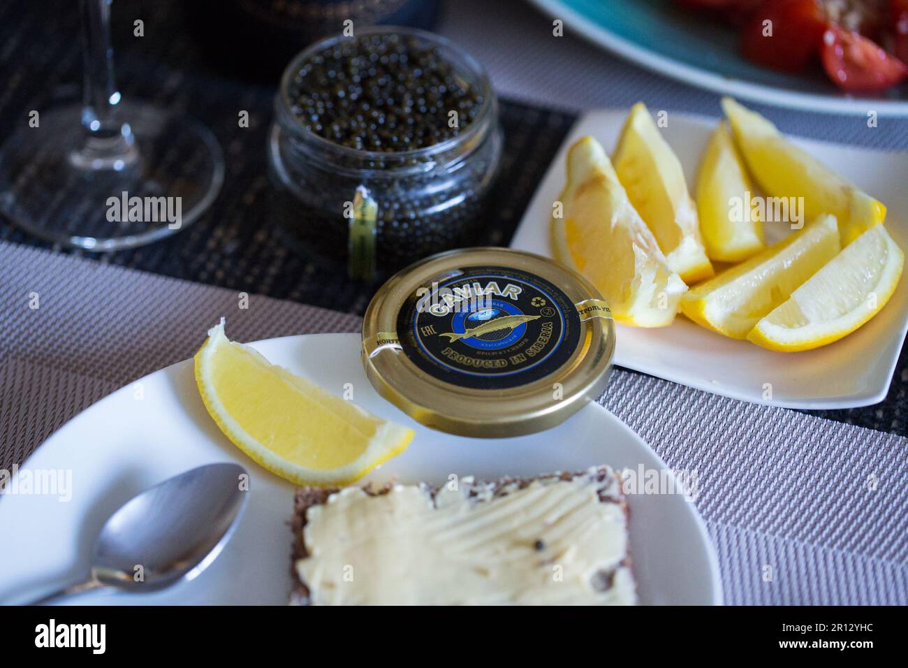 Ich verkoche schwarzen Kaviar Stockfoto