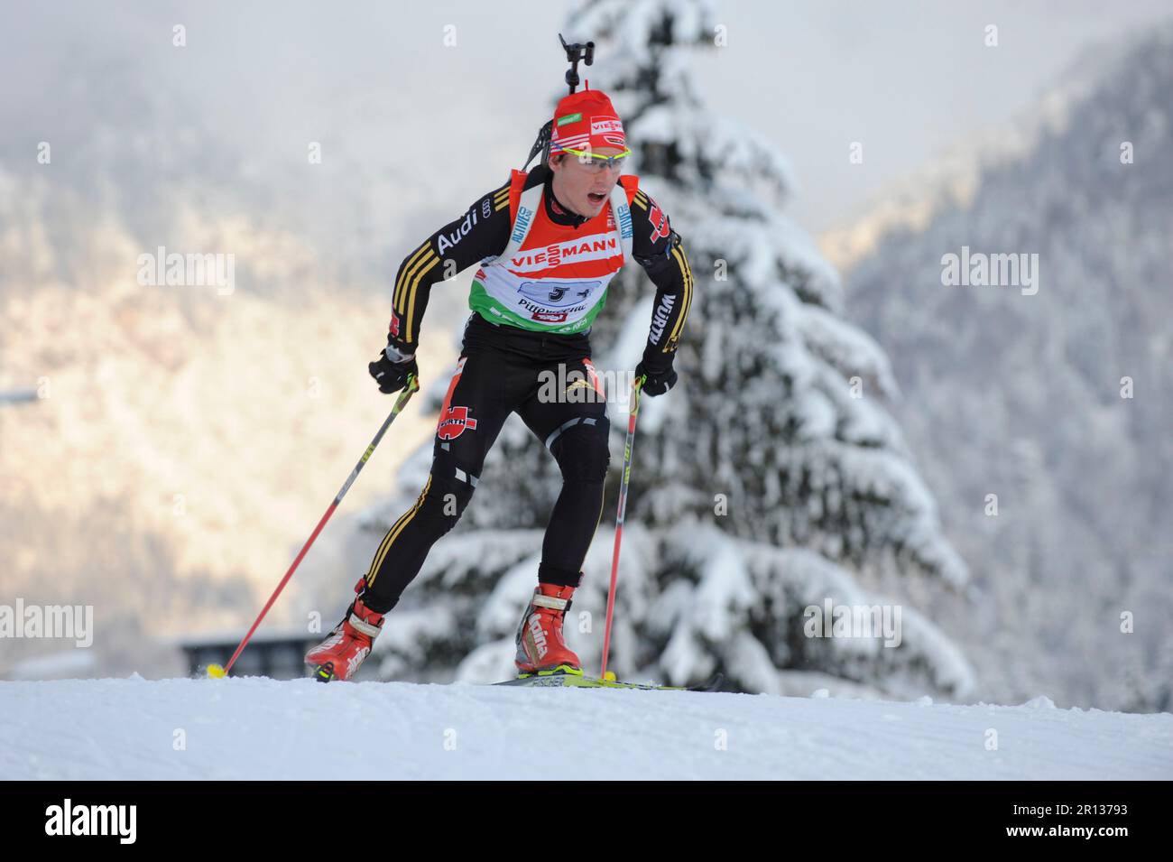 Simon Schempp, Aktion Biathlon, 4x 7, 5 KM Staffel der Herren am 13.12.2009 in Hochfilzen. Stockfoto