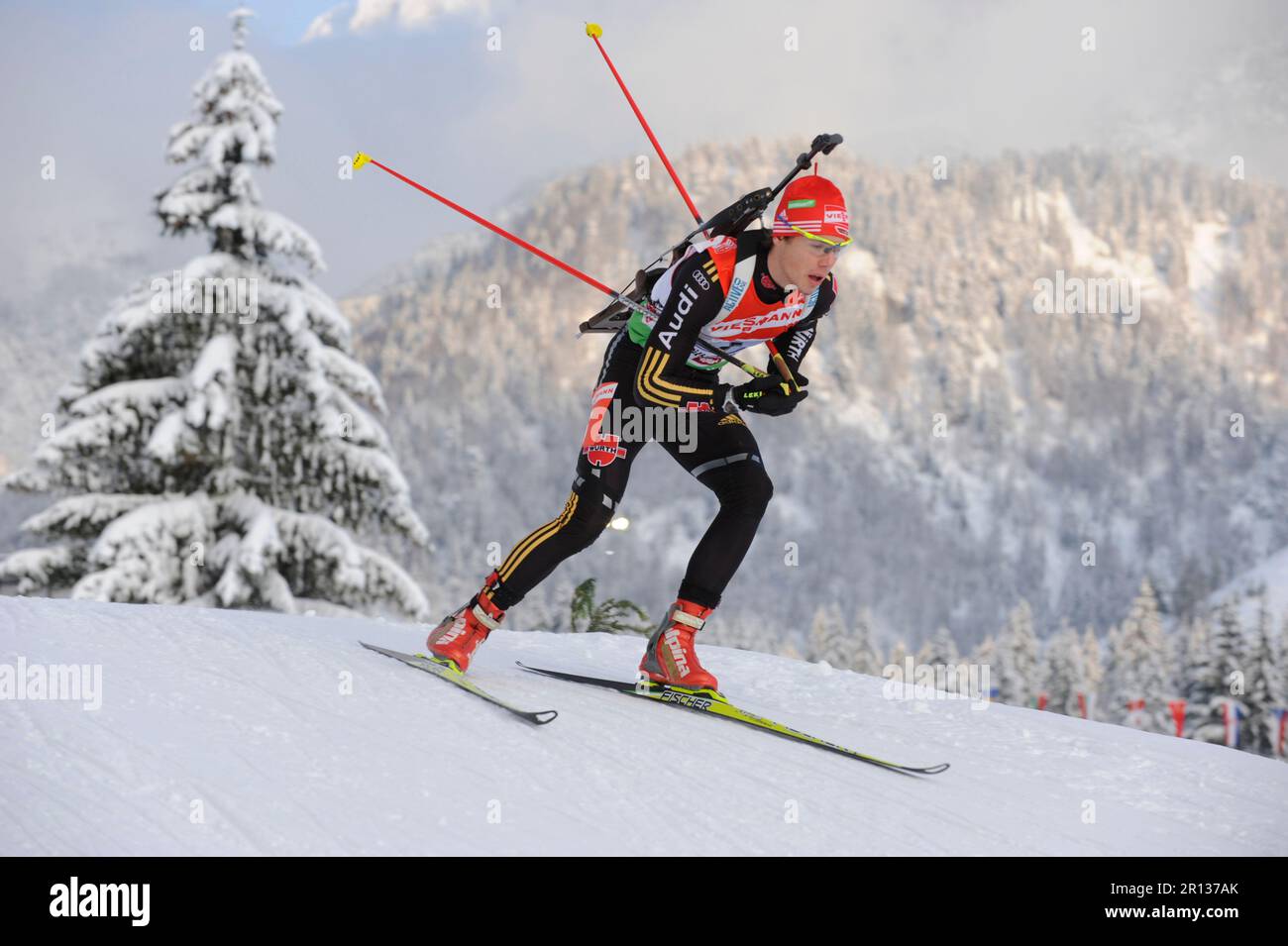 Simon Schempp, Aktion Biathlon, 4x 7, 5 KM Staffel der Herren am 13.12.2009 in Hochfilzen. Stockfoto