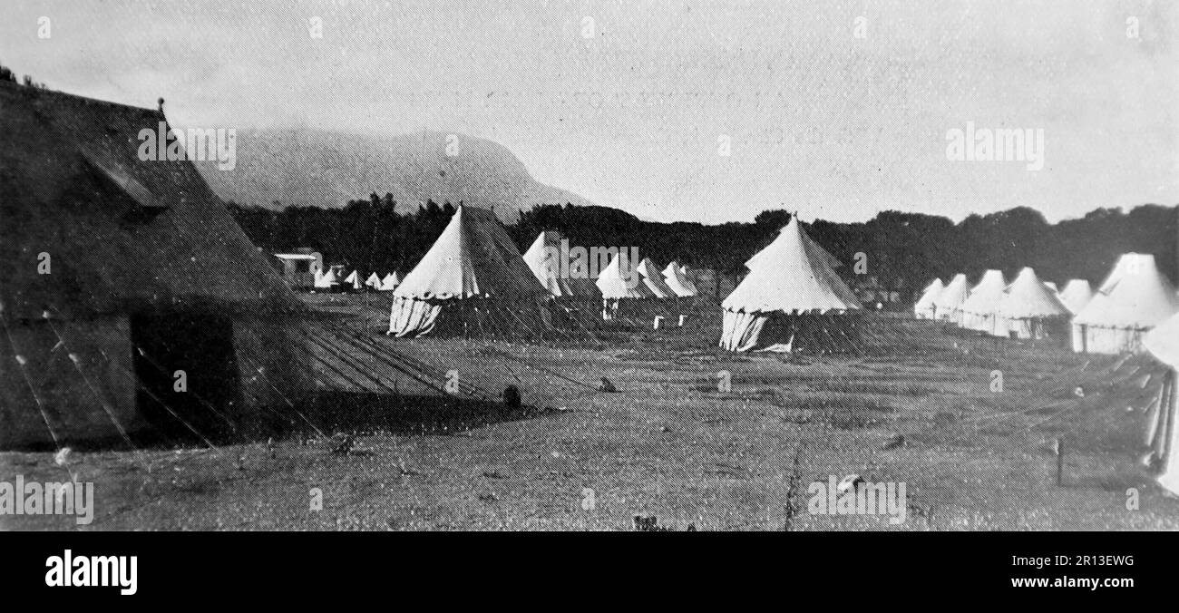 Der Burenkrieg, auch bekannt als der zweite Burenkrieg, der südafrikanische Krieg und der Anglo-Boer-Krieg. Dieses Bild zeigt: Ein Canvas-Krankenhaus: Allgemeine Sicht auf das Lager in Wynberg. Originalfoto von "Sharpe", c1899. Stockfoto
