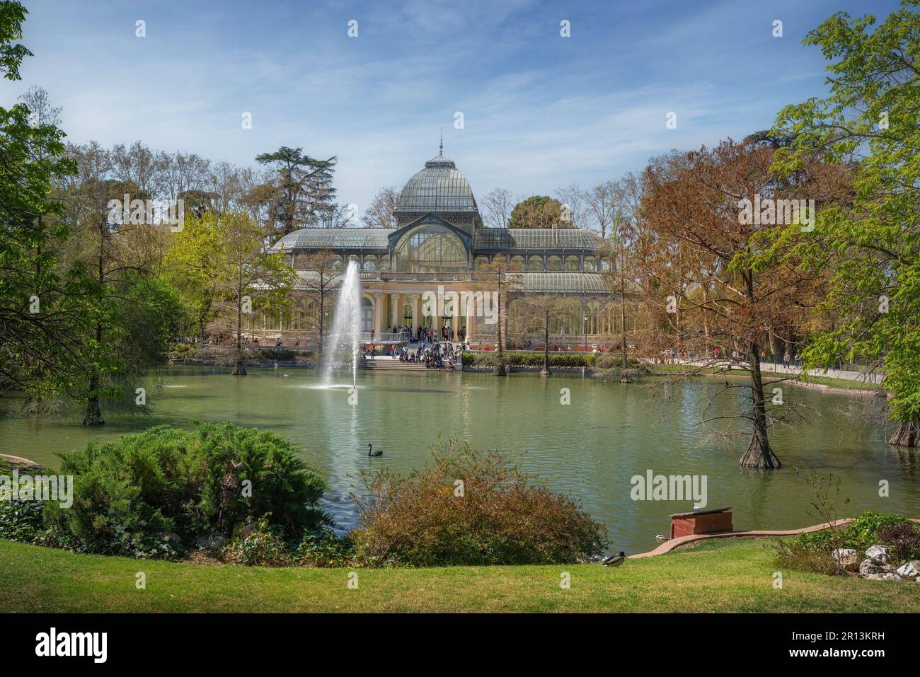 Kristallpalast (Palacio de Cristal) im Retiro Park - Madrid, Spanien Stockfoto