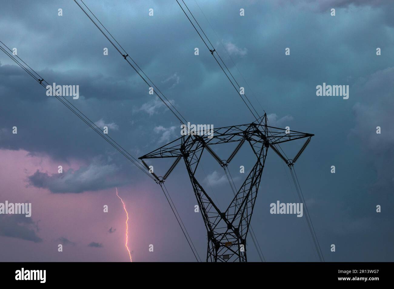 Energieübergangsleitung Stockfoto