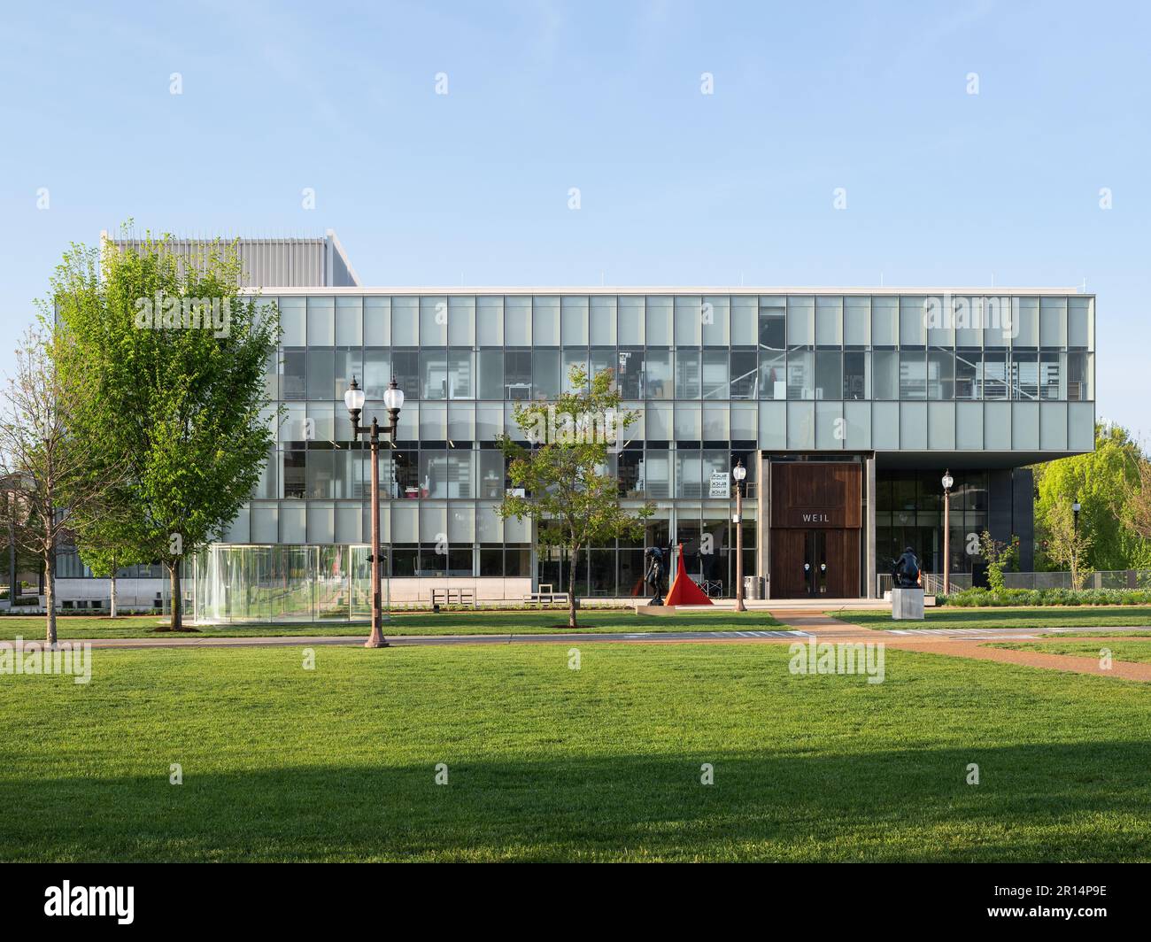 Halbkreis von Dan Graham im Florenzer Steinberg weil Skulpturengarten Stockfoto