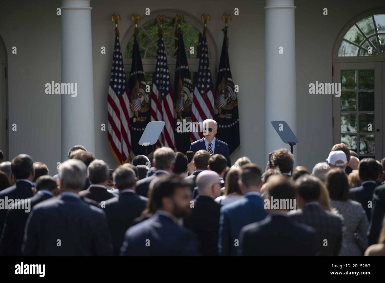 Washington, Usa. 11. Mai 2023. Präsident Joe Biden veranstaltet am Donnerstag, den 11. Mai 2023, im Weißen Haus in Washington, DC, eine Veranstaltung im Rose Garden, bei der die von der Biden-Harris-Regierung verabschiedeten Erhaltungsmaßnahmen gefeiert werden. Foto: Bonnie Cash/UPI Credit: UPI/Alamy Live News Stockfoto