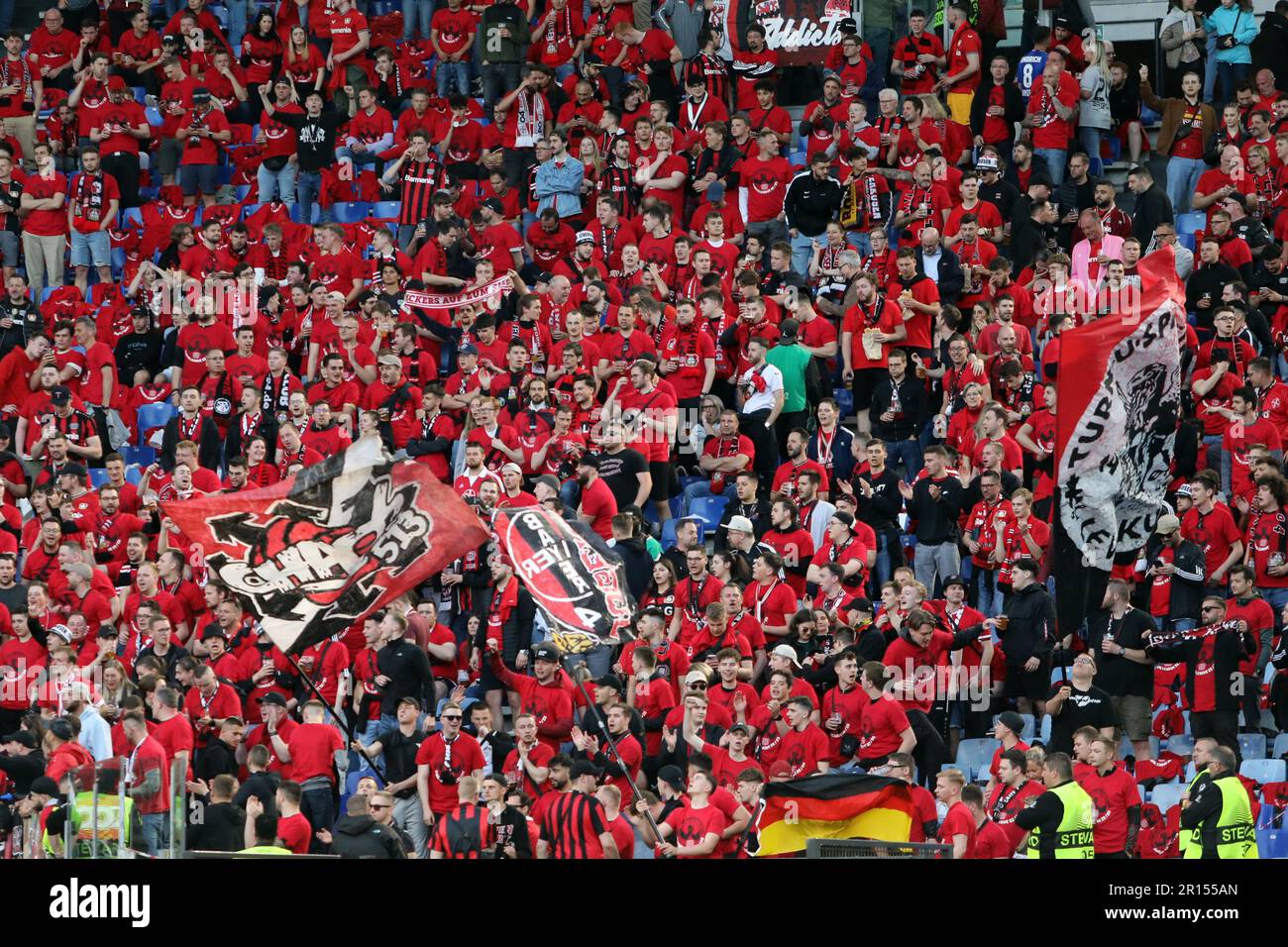 Rom, . 11. Mai 2023. Rom, Italien 11.05.2023: Leverkusen-Fans in der UEFA Europa LEAGUE 2022/2023, Halbfinalspiel DER Roma gegen Bayer 04 Leverkusen im Olympiastadion in Rom, Italien. Kredit: Unabhängige Fotoagentur/Alamy Live News Stockfoto