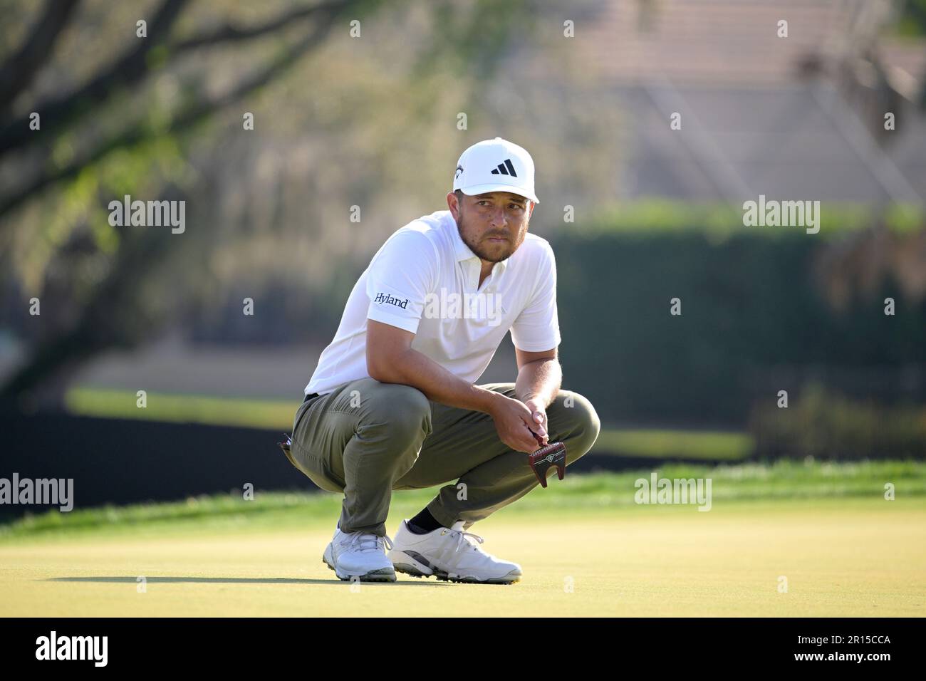 Xander Schauffele waits to putt on the 15th green during the second round of the Arnold Palmer Invitational golf tournament, Friday, March 3, 2023, in Orlando, Fla. (AP Photo/Phelan M. Ebenhack) Stockfoto