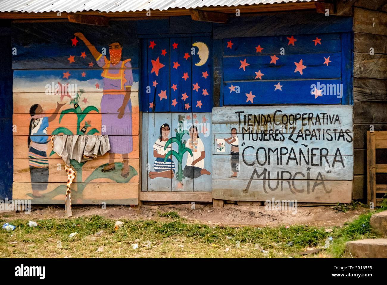 Politische Erklärungen als Street Art in Chiapas, Mexiko Stockfoto