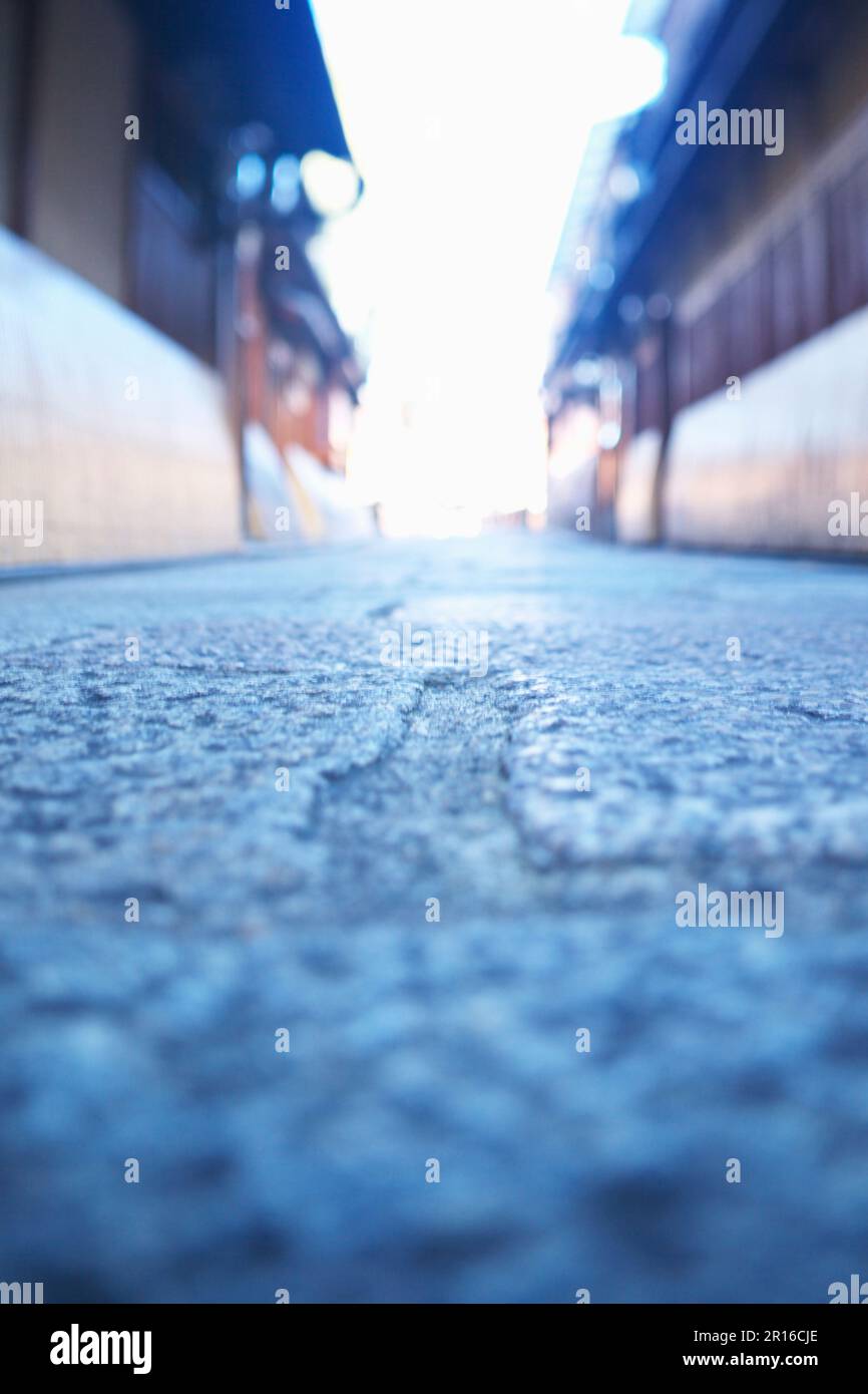 Kopfsteingepflasterte Gassen und Straßen von Kyoto Gion Shirakawa Stockfoto