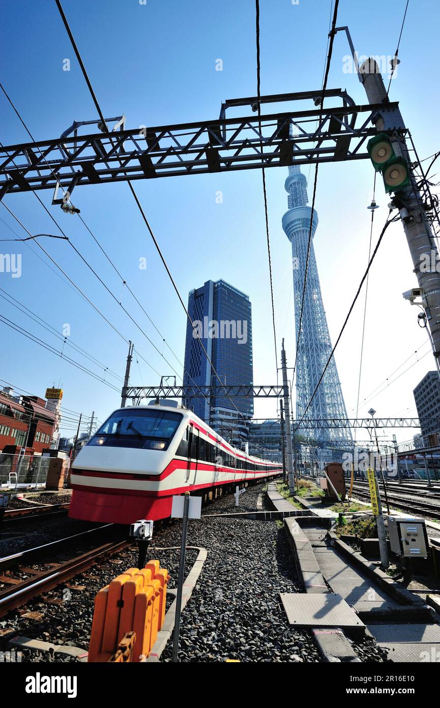 Tokyo Sky Tree und Tobu Railway Stockfoto