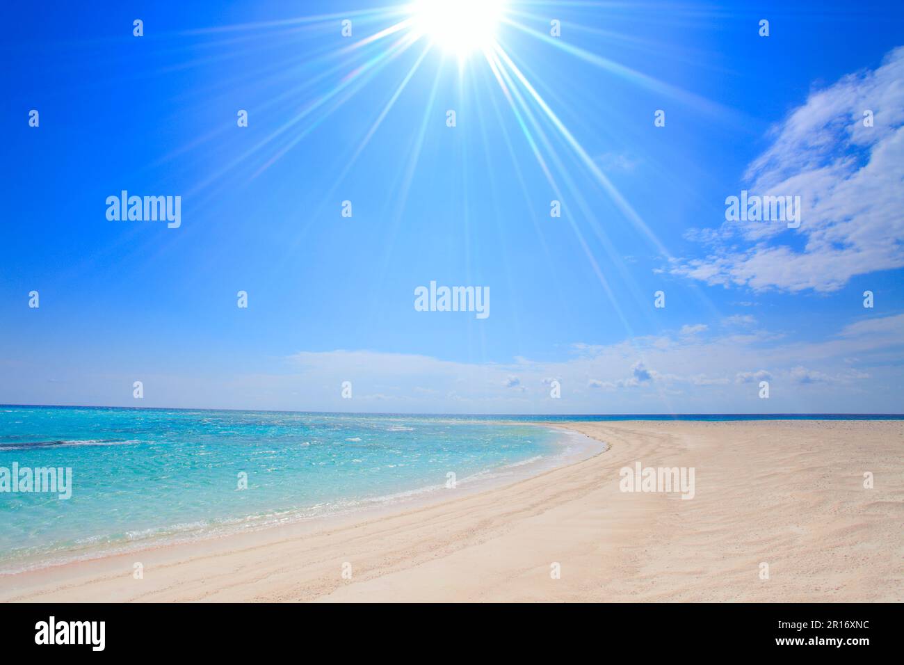 Lichtschacht am Hatenohama Beach Stockfoto